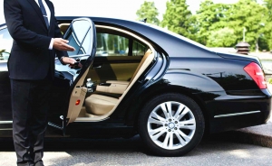 How to Book an Airline Limo: Step-by-Step Guide for Stress-Free Airport Transportation